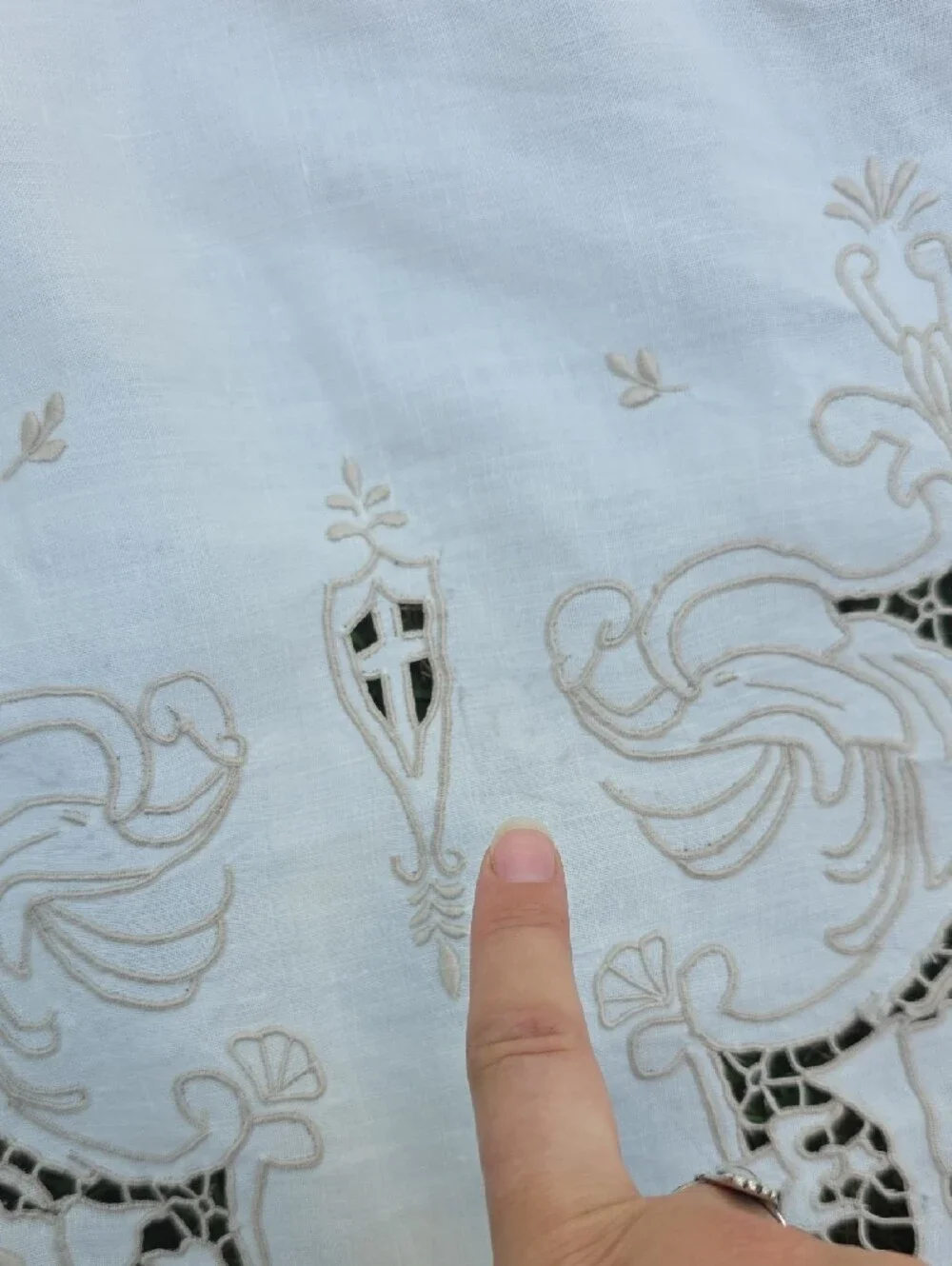 Joan Of Arc Art  Cutwork Tablecloth Tatting Techniq TUDOR OR STORYBOOK STYLE